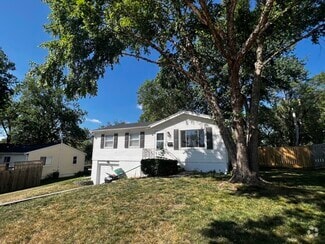 Building Photo - 3628 S 89th St