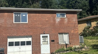 Building Photo - 270 Cluster Ave
