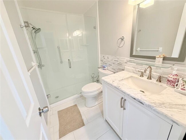 Building Photo - 2513 Gulf Blvd