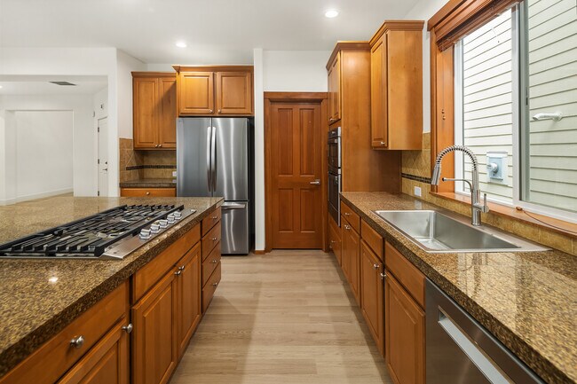 Building Photo - 2416 35th Ave NE