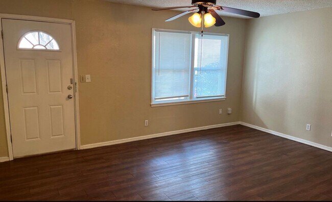 Building Photo - 3 bedroom 1 bath - Midwest City