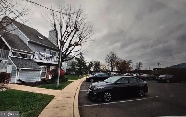 Building Photo - 411 Park Pl Dr