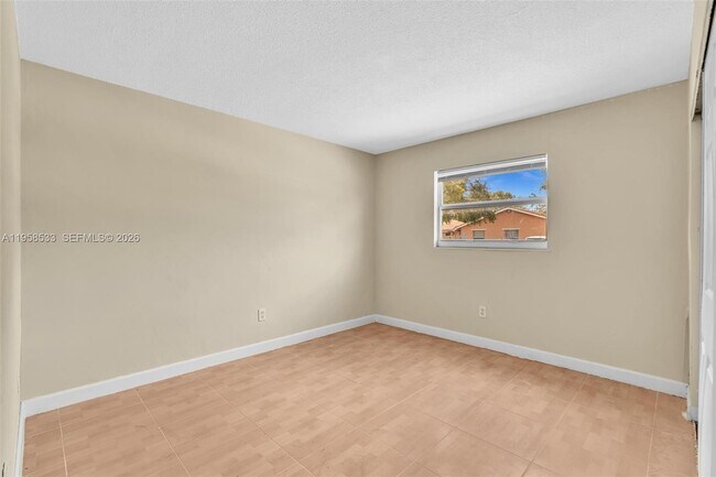 Building Photo - 3660 SW 60th Ave