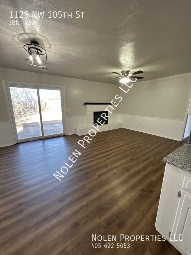 Building Photo - 1125 NW 105th St