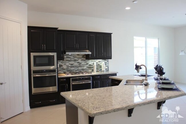 Building Photo - 84956 Bedero Ct