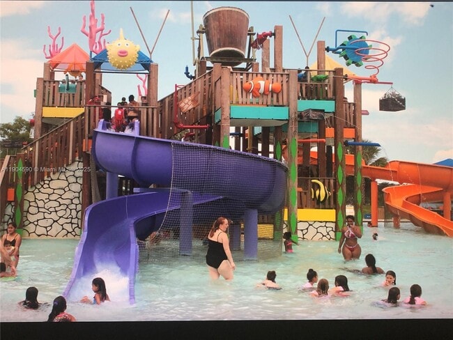 Building Photo - 261 SW 159th Way