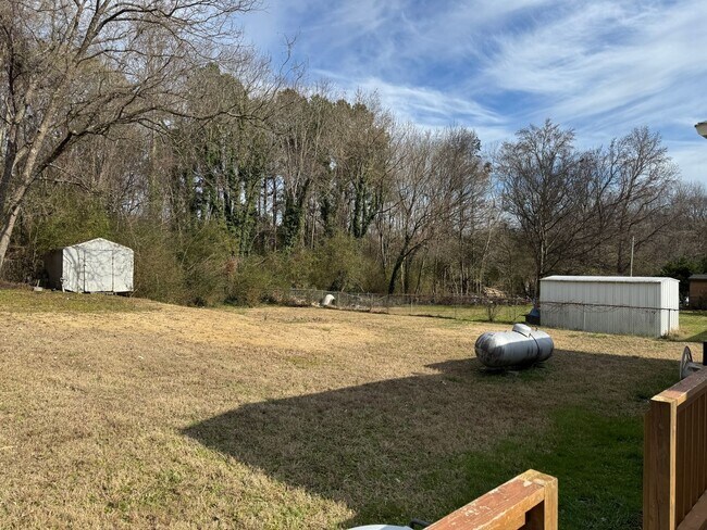 Building Photo - 32 Opal Rd