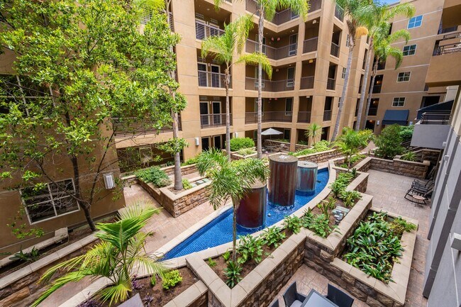 Building Photo - East Village 2 Bedroom at Union Square! 2 Parking Spaces!