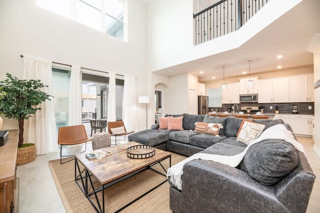 Primary Photo - 1093 Leader St