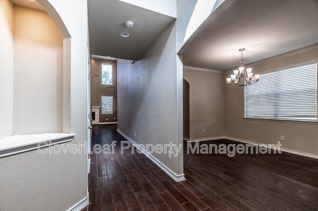 Building Photo - 213 Tumbleweed Run