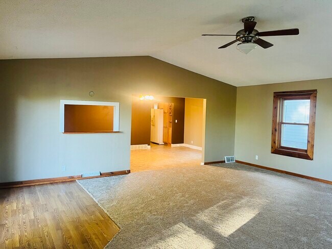 Building Photo - 503 Franklin Ave