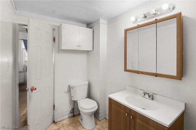 Building Photo - 511 Brown St