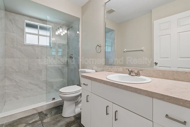 Building Photo - 95 Woodside Dr