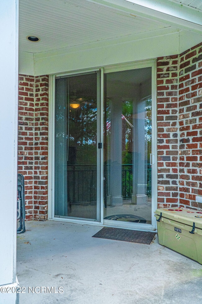 Building Photo - 1733 Woodbrooke Dr