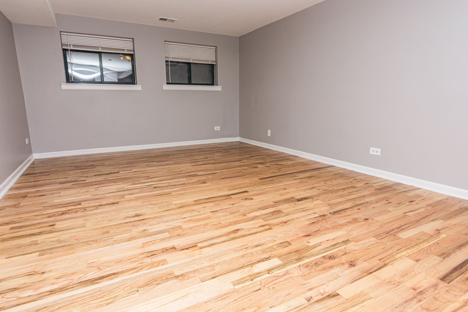 Building Photo - 6137 S Indiana Ave