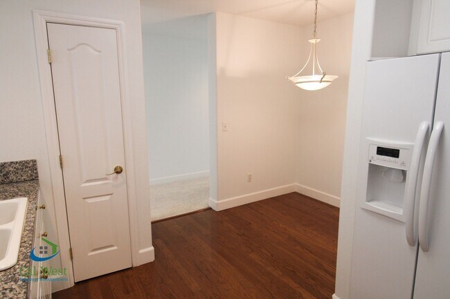 Building Photo - $5,295 - Elegant 3br / 2ba Condo in 55+ Lo...