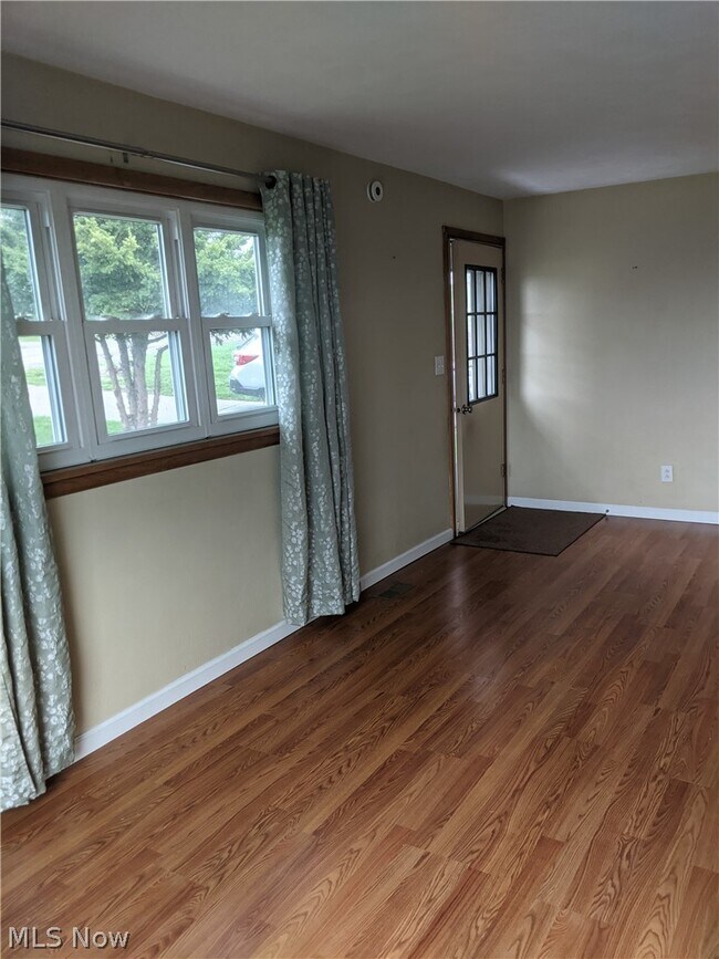 Building Photo - 51392 Breezy Hill Rd