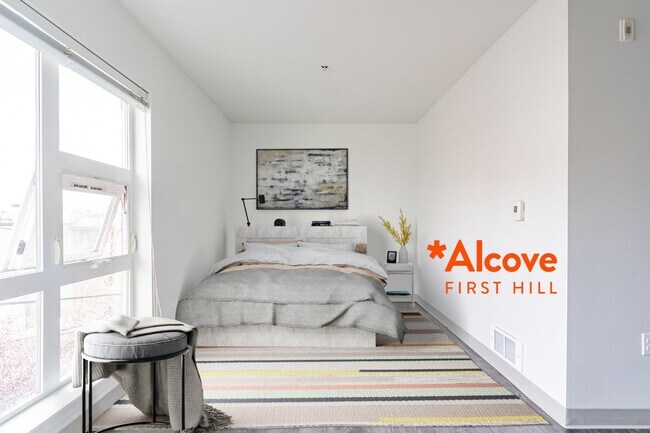 Interior Photo - Alcove First Hill - Efficient and Convenie...