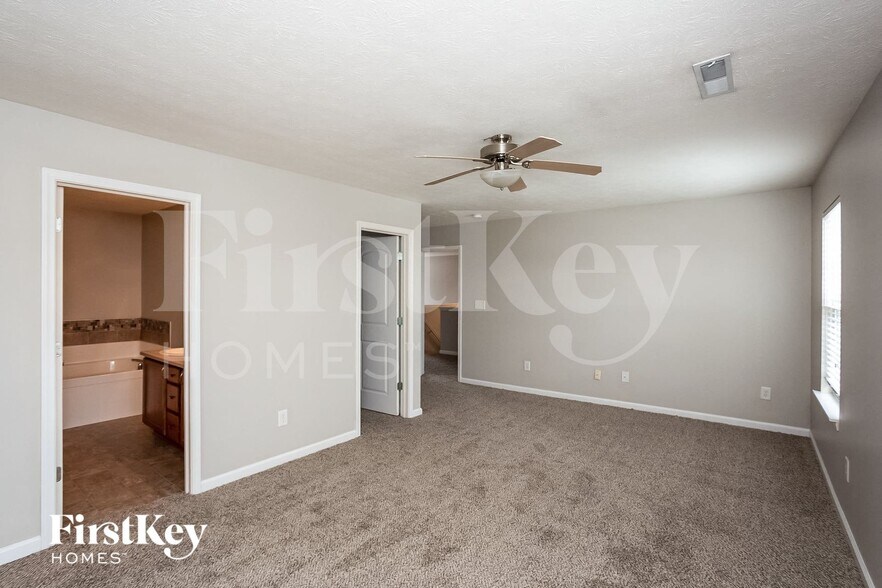 Building Photo - 15515 Sibley Ln