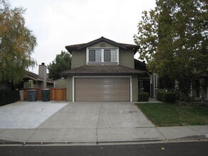 Building Photo - Nicely updated and well maintained home in the Meadowhawk subdivision!