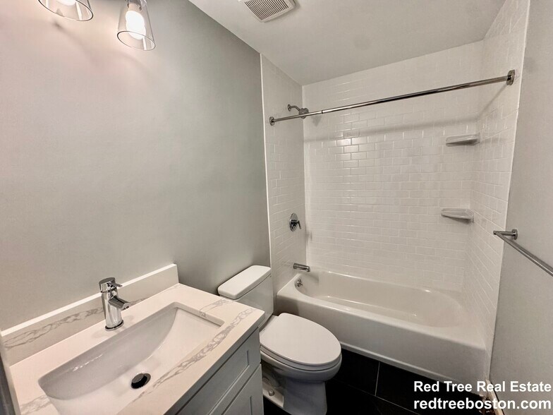 Building Photo - 97 Spring St