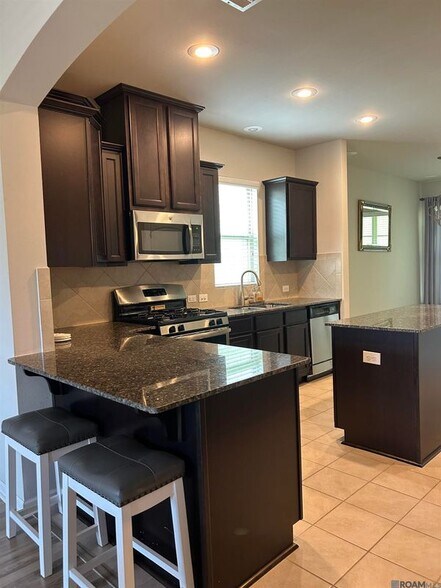 Building Photo - 1434 Granby Dr