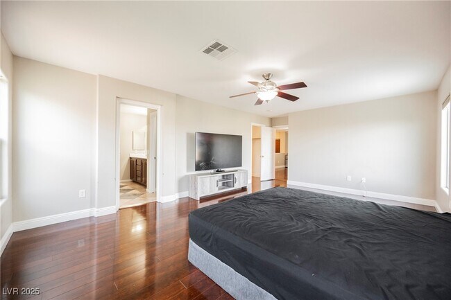 Building Photo - 6720 Song Sparrow Ct