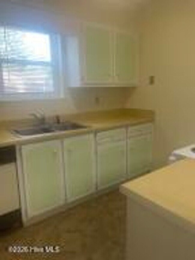 Building Photo - 4110 White Pines Ct