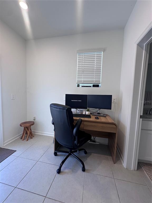 Building Photo - 1868 Bright Sky Dr