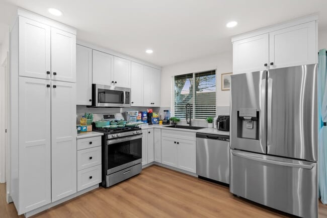 Building Photo - 1676 Raynell Way