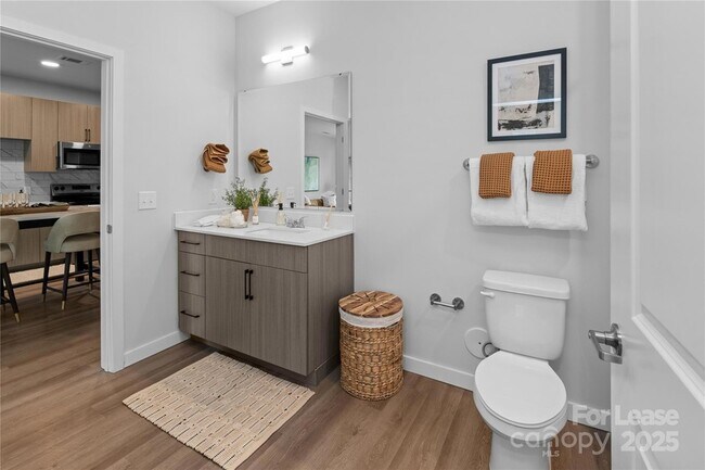 Building Photo - 2546 Perimeter Pointe Pkwy