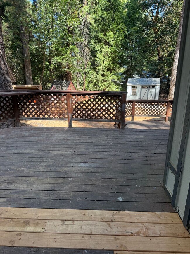 Building Photo - 26967 Meadowmont Dr
