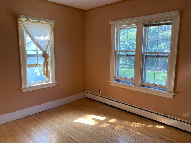 2nd bedroom first floor - 1343 6th St S