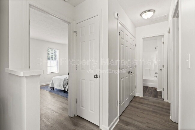 Building Photo - 3510 Ashley Station Dr SW