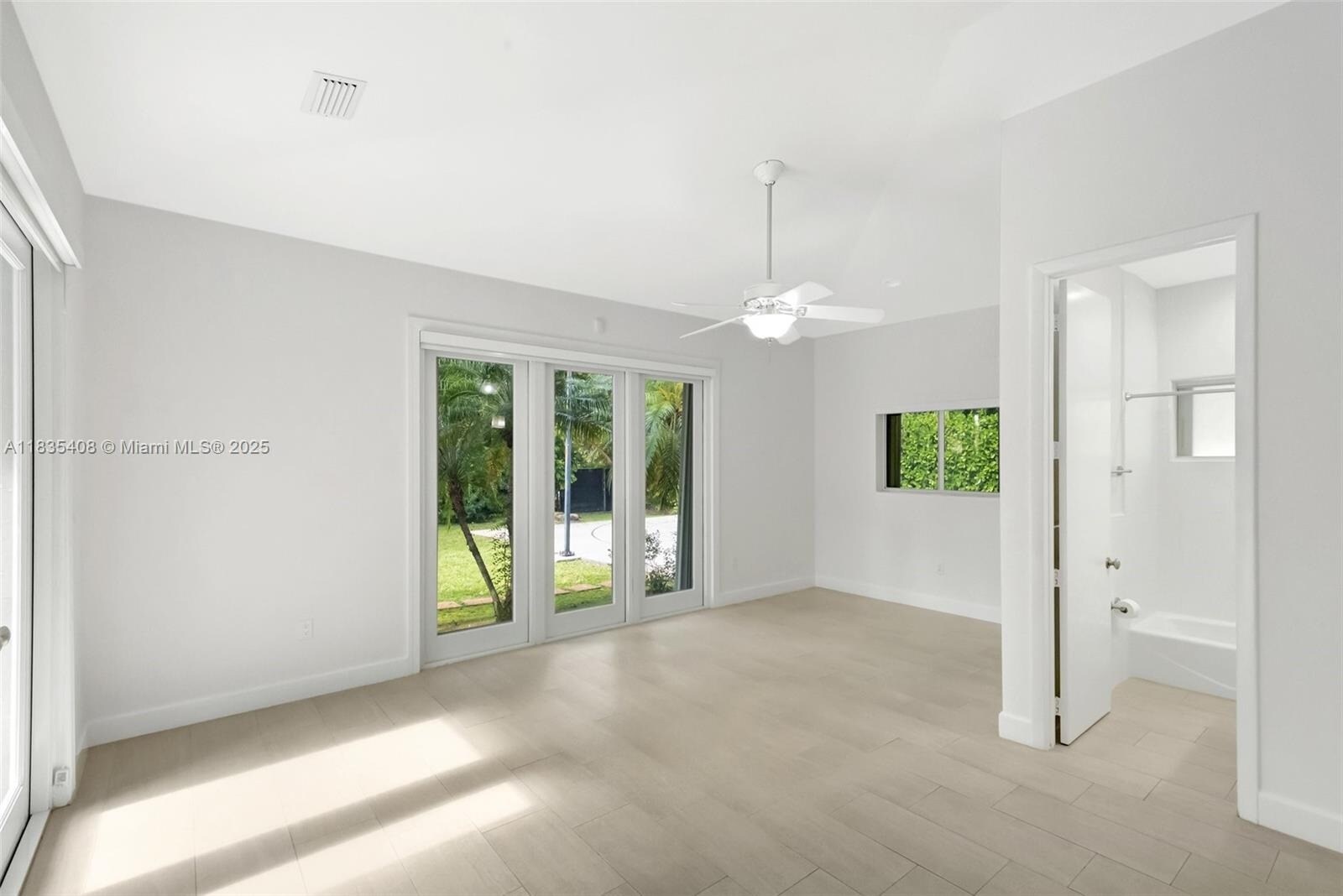 Building Photo - 5765 SW 84th St