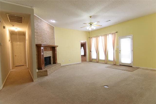 Building Photo - 1507 Warm Springs Dr