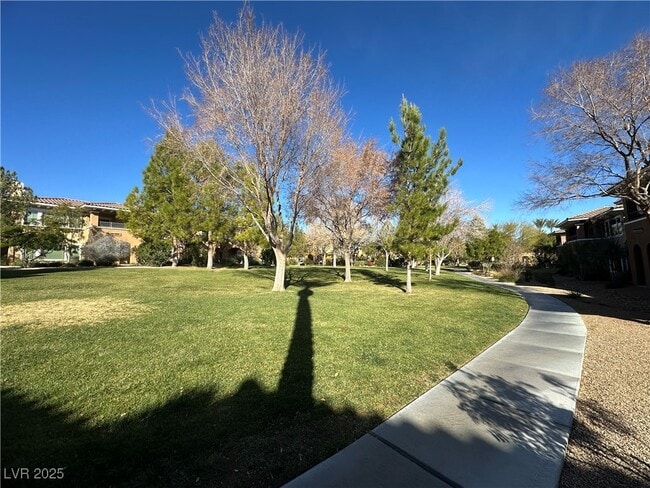 Building Photo - 860 Canterra St