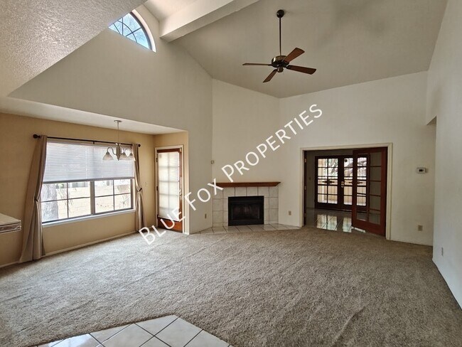 Building Photo - 131 E Horizon Cir