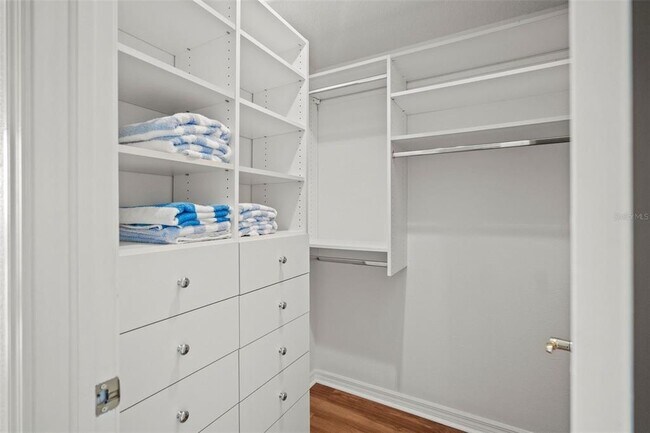 Building Photo - 1593 Pinellas Bayway S