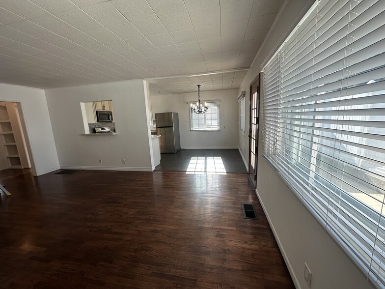 Building Photo - 951 McCarthy Ct