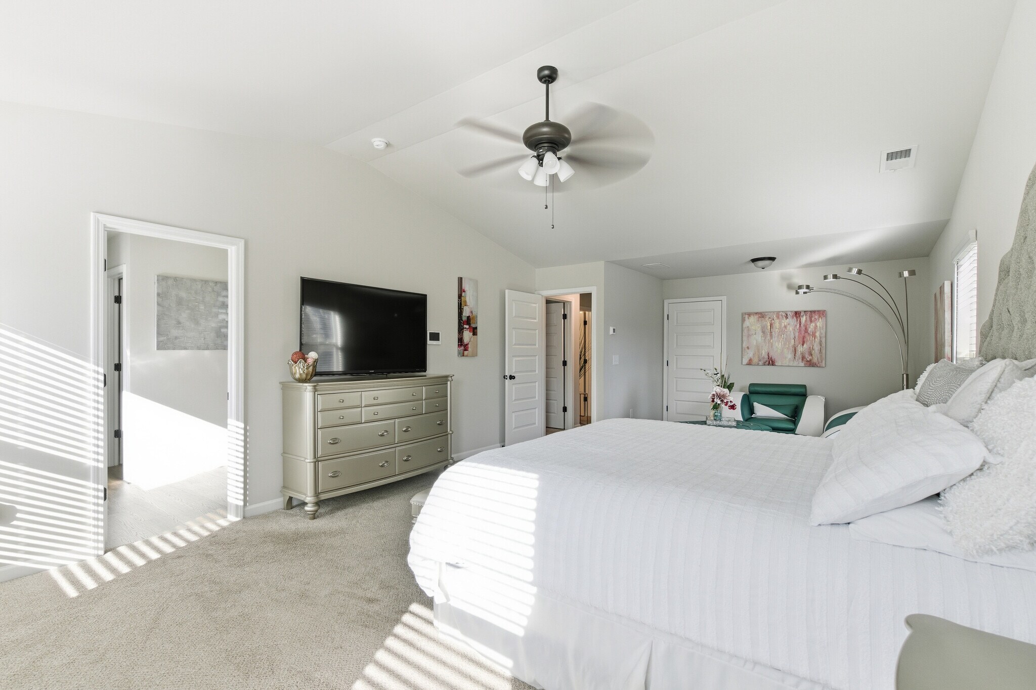 Building Photo - Room in House on Zoya Ct