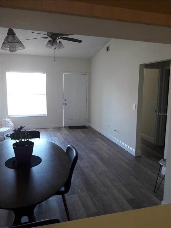 Building Photo - 3108 E Tower Ct