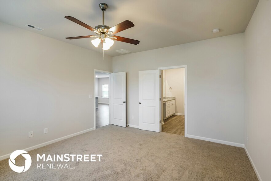 Building Photo - 2306 Curbow Dr