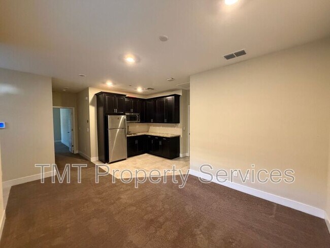 Building Photo - 9554 Sauterne Way