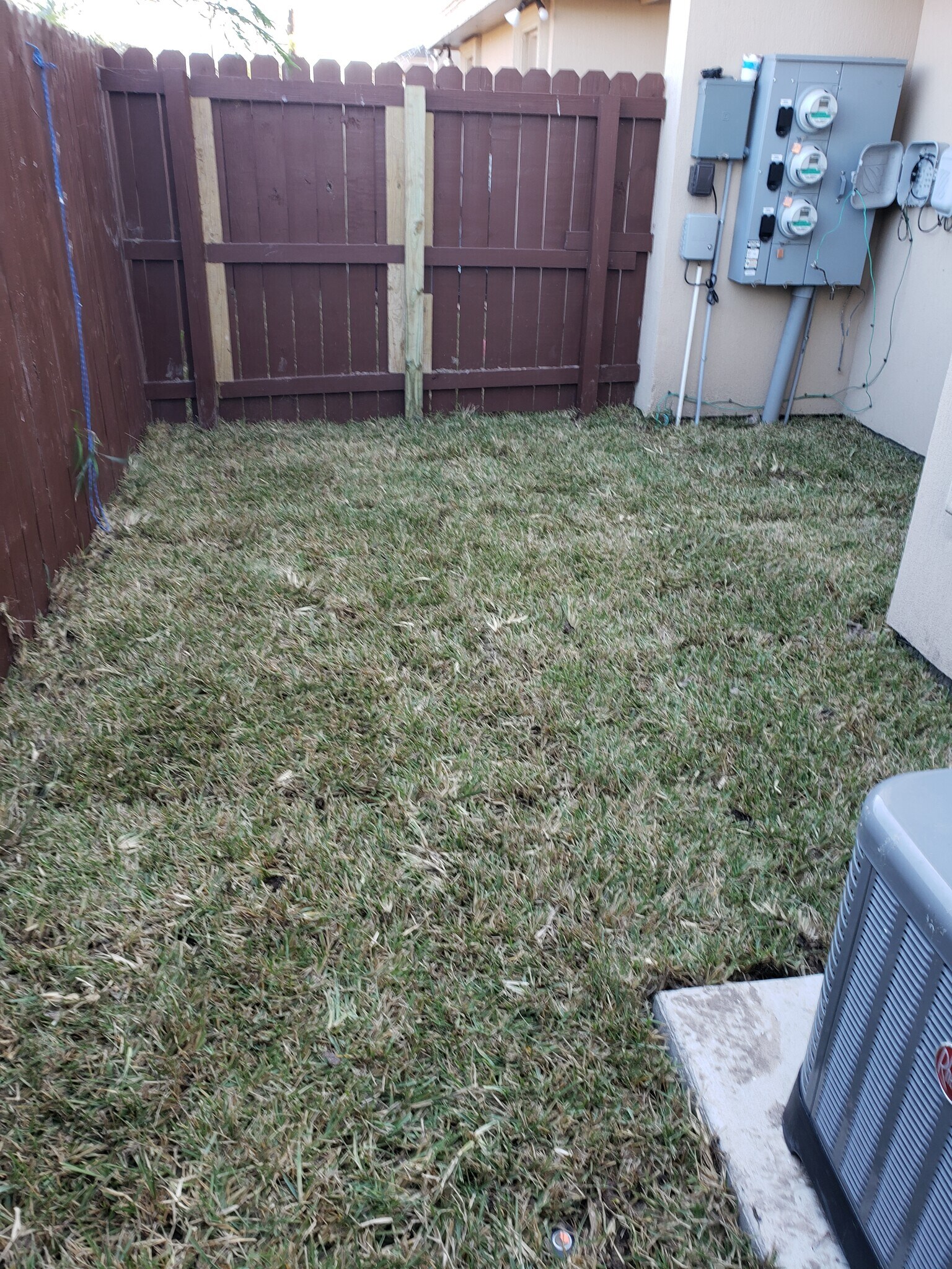 Building Photo - 2207 Taxco Ct