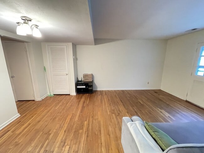Building Photo - Incredible location! Fidelity Court offers comfort and convenience in the heart of Carrboro...