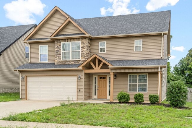 Building Photo - Pet Friendly Four Bedroom!