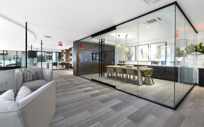 Building Photo - 101 Bowen St