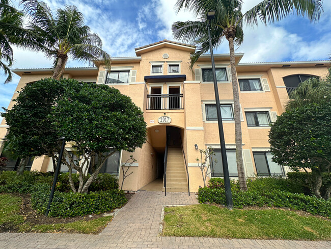 Building Photo - 2917 Tuscany Ct