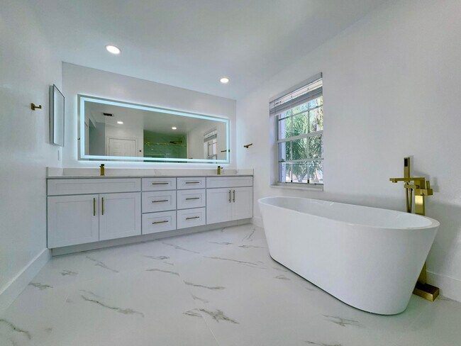 Building Photo - 11577 Big Sky Ct
